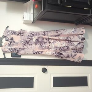 Calvin Klein Beautiful Floral Size 2 Sleeveless Midi Dress NWOT